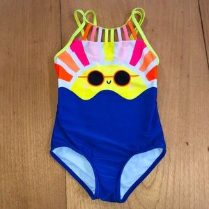 Little girl swimsuit size 6 🌞
